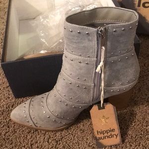 Hippy Laundry gray boots